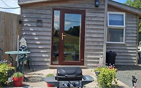 The Hut B & B